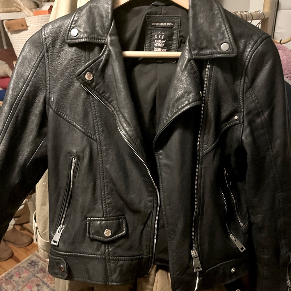 Zara real leather jacket! XS